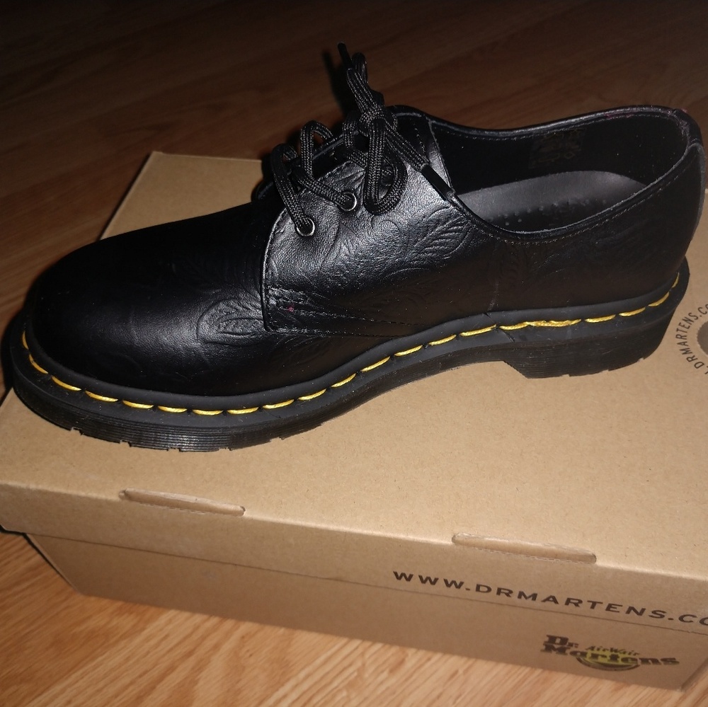 Dr Marten Size 7 Floral Embossed